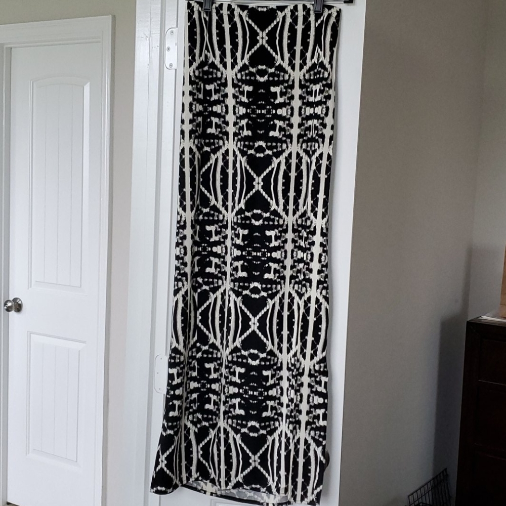 Express Maxi Skirt